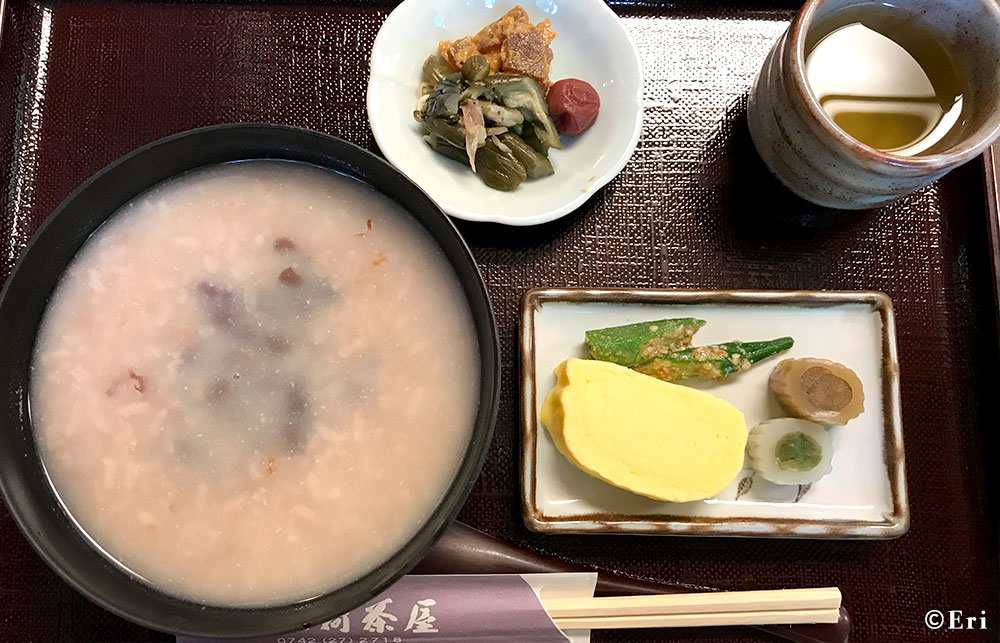 春日荷茶屋にて万葉粥